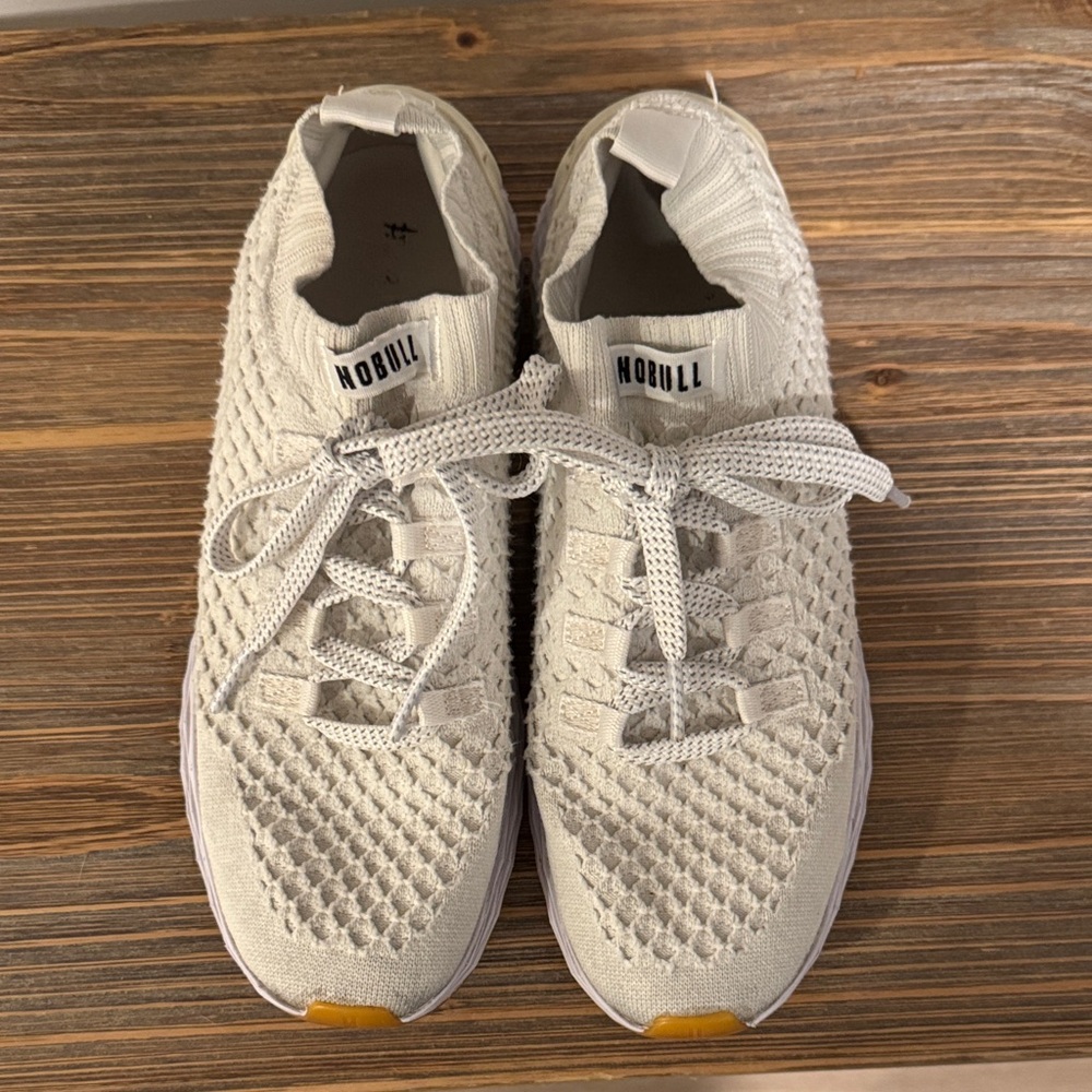 NOBULL women’s All Day Knit white size 10